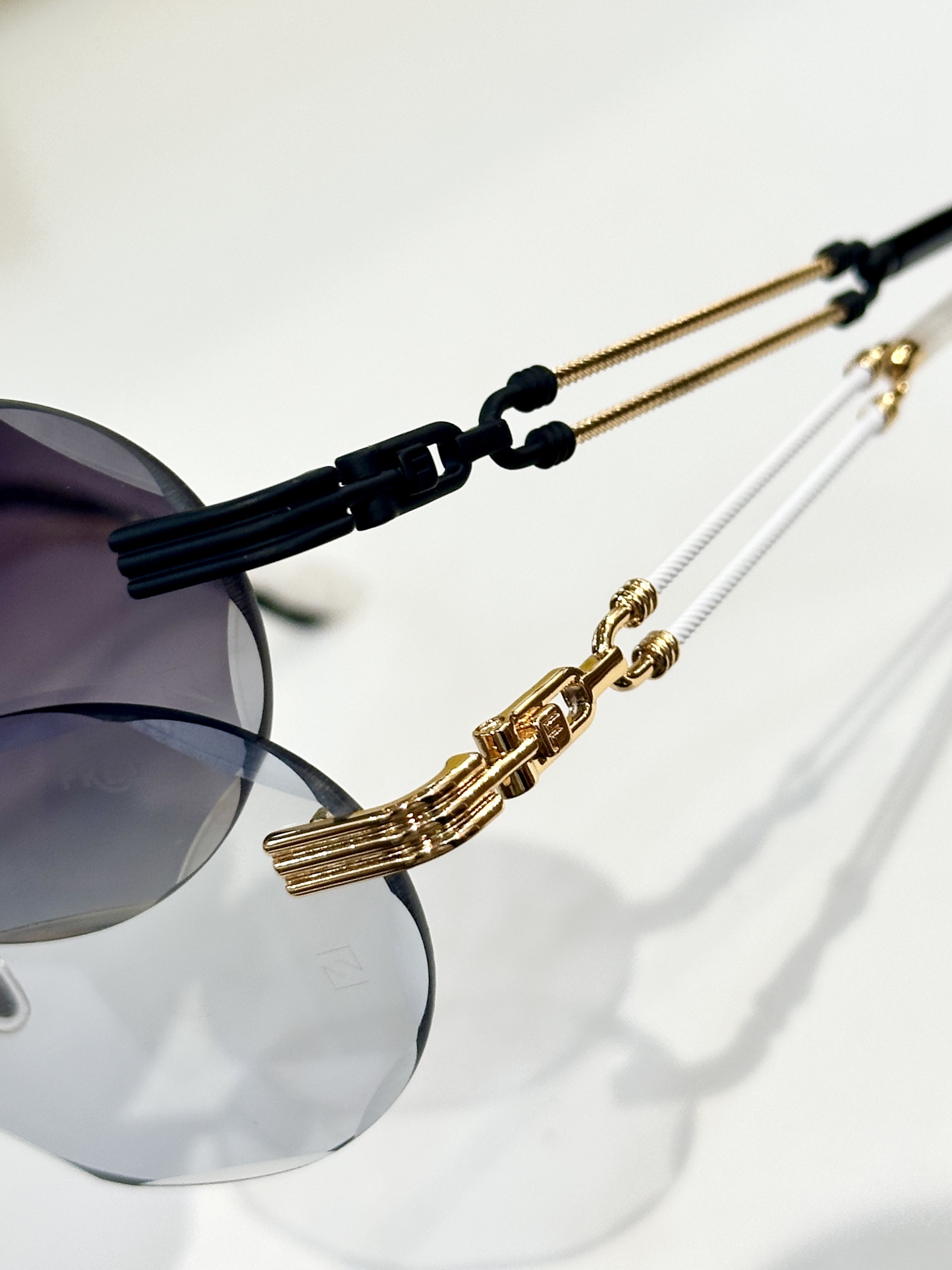 FRED
MODEL：FG50160U
SIZE：57口19-145
太阳镜： 
变色片：