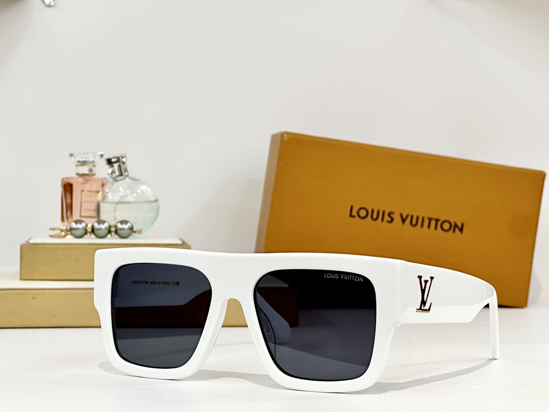  LOUIS VUITTO*
MODEL：Z2125W
SIZE：55口18-150

