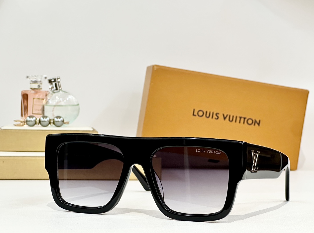  LOUIS VUITTO*
MODEL：Z2125W
SIZE：55口18-150
