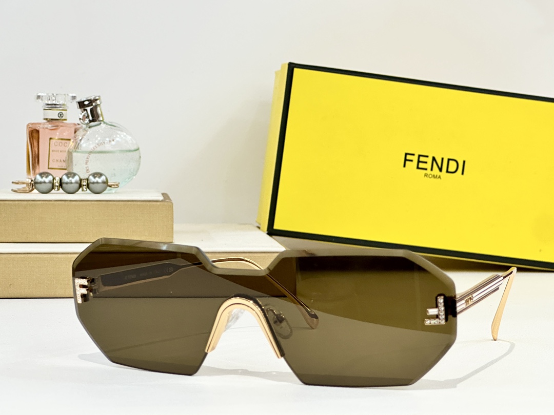  FENDI
MODFE4088
Size145口5 142
