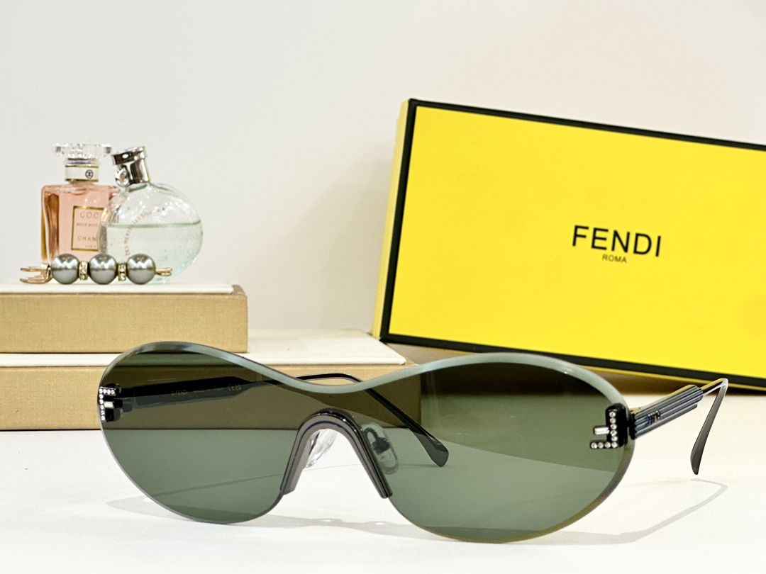  FENDI
MODFE4089
Size146口0 142
