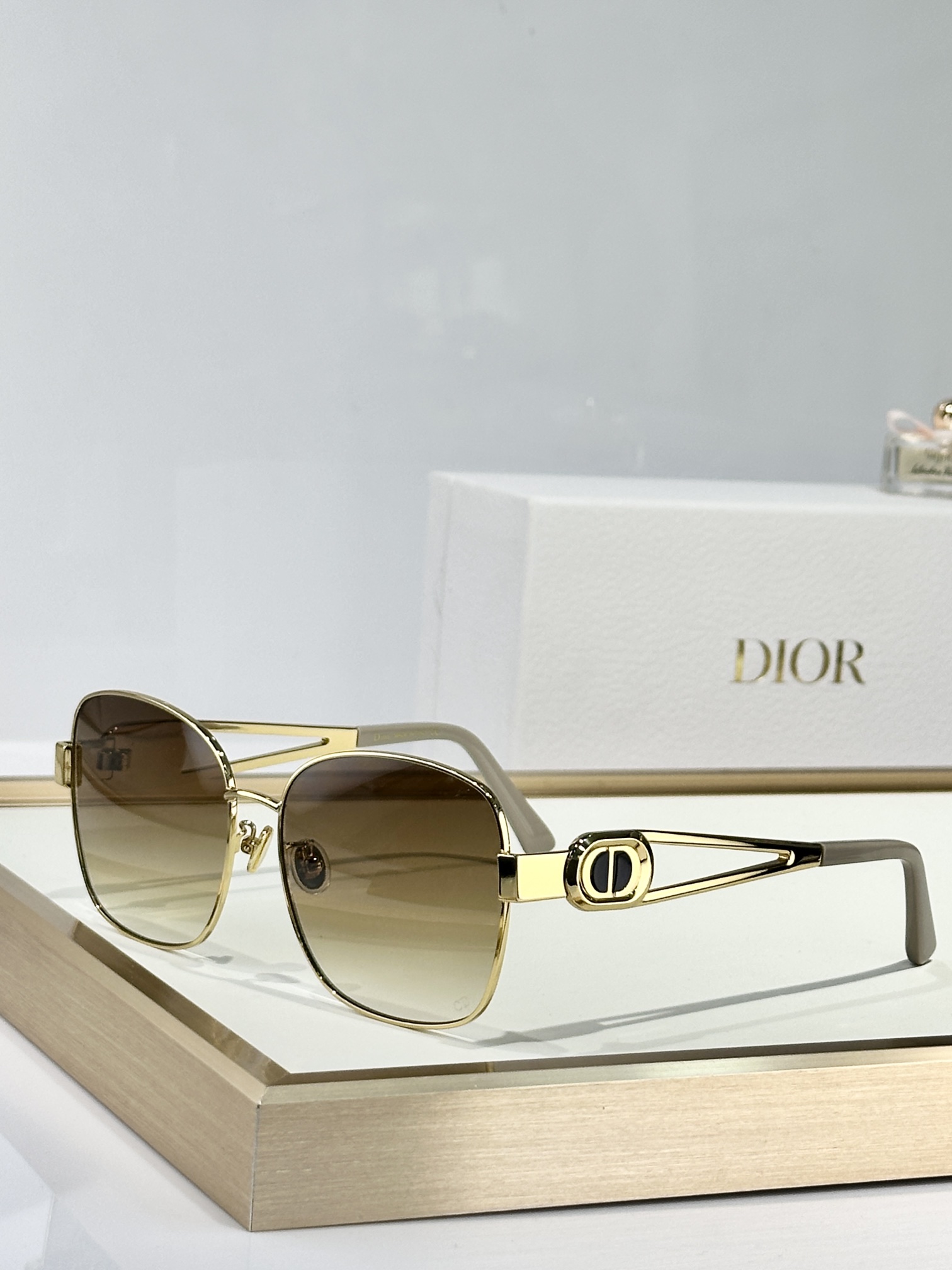  DIOR
MOD：CD8003
Size：59口17-145
