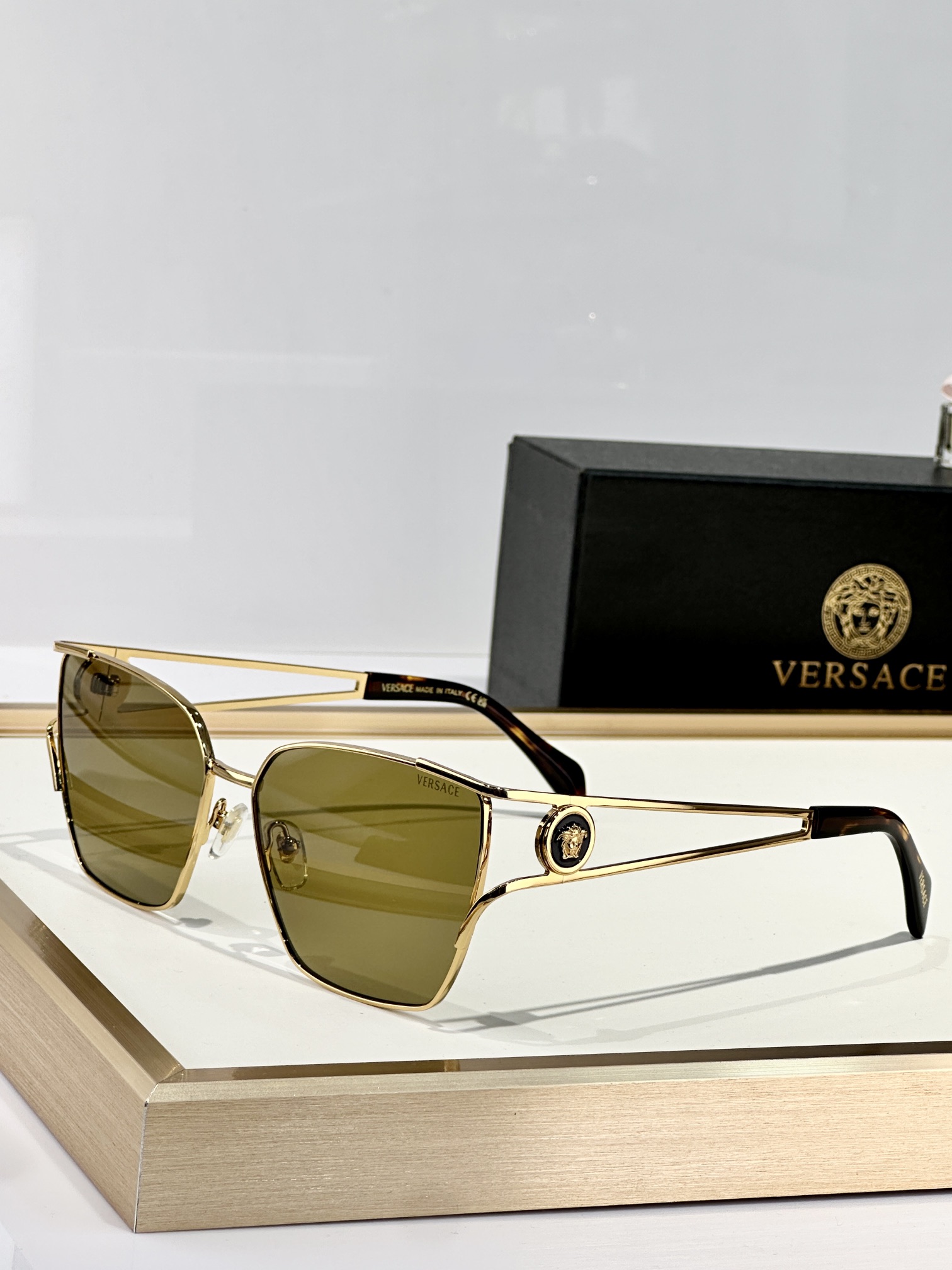  VERSACE
MOD：VE2293
Size：60口16 140


