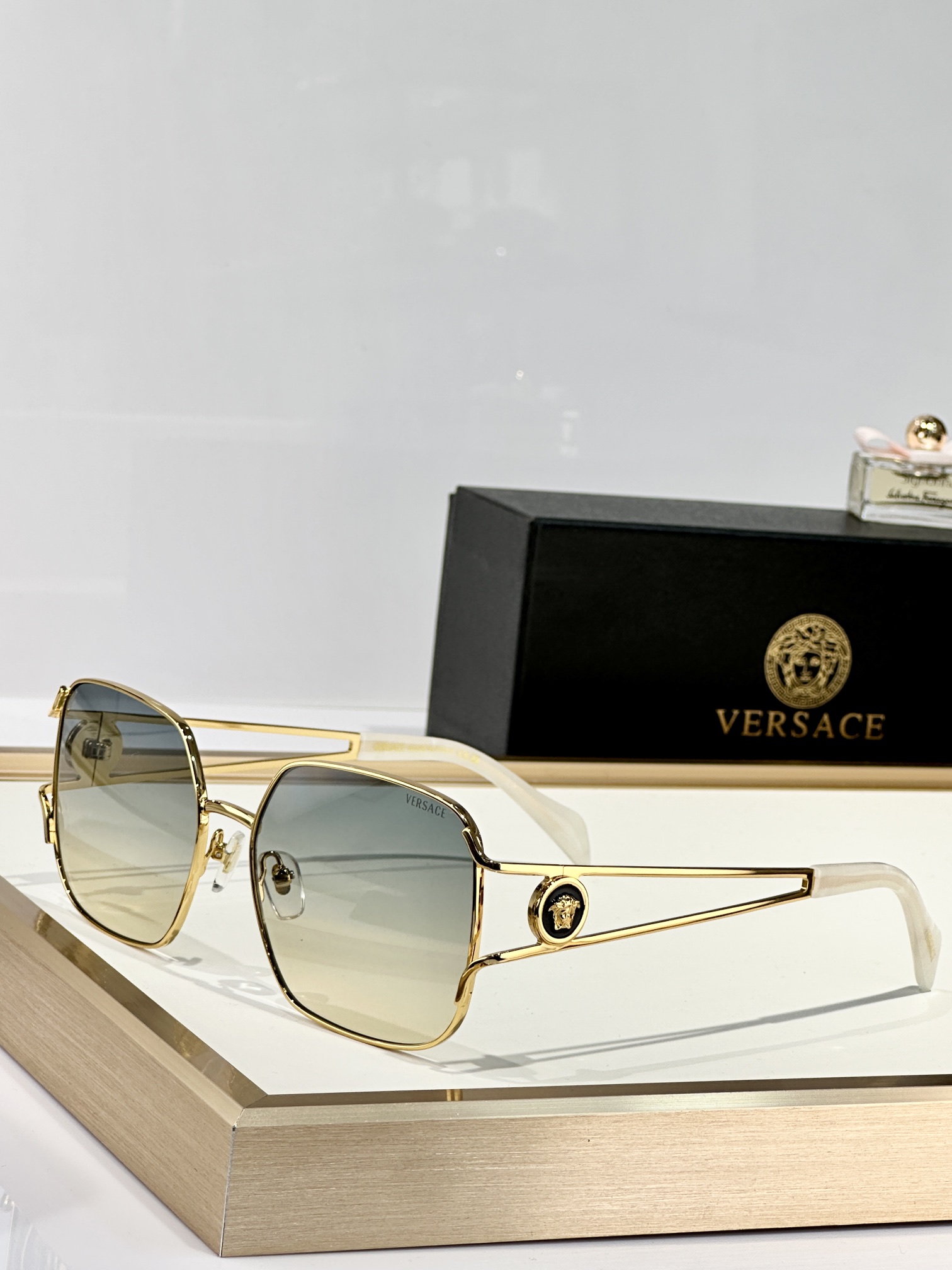  VERSACE
MOD：VE2292
Size：59口17 140

