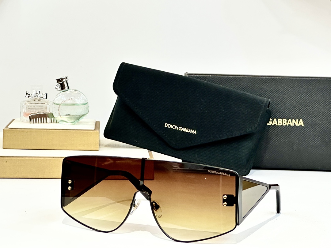  DOLCE & GABBAN*
MODEL：DG2305
SIZE：145
