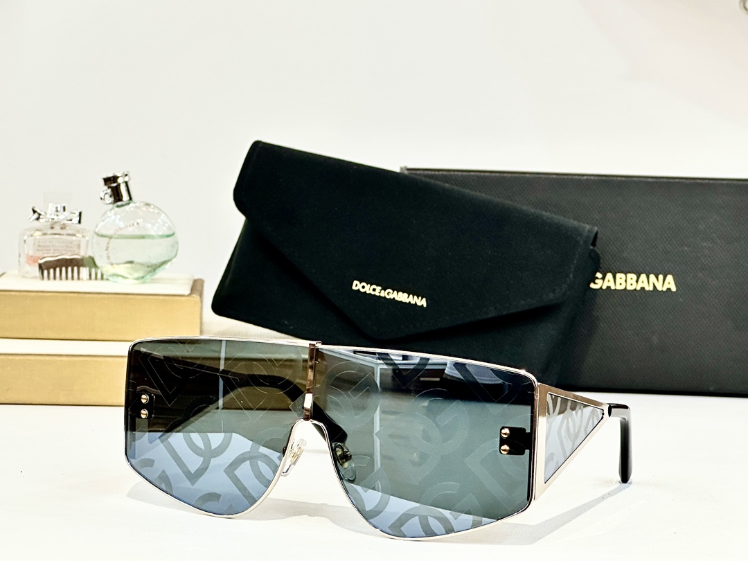  DOLCE & GABBAN*
MODEL：DG2305
SIZE：145
