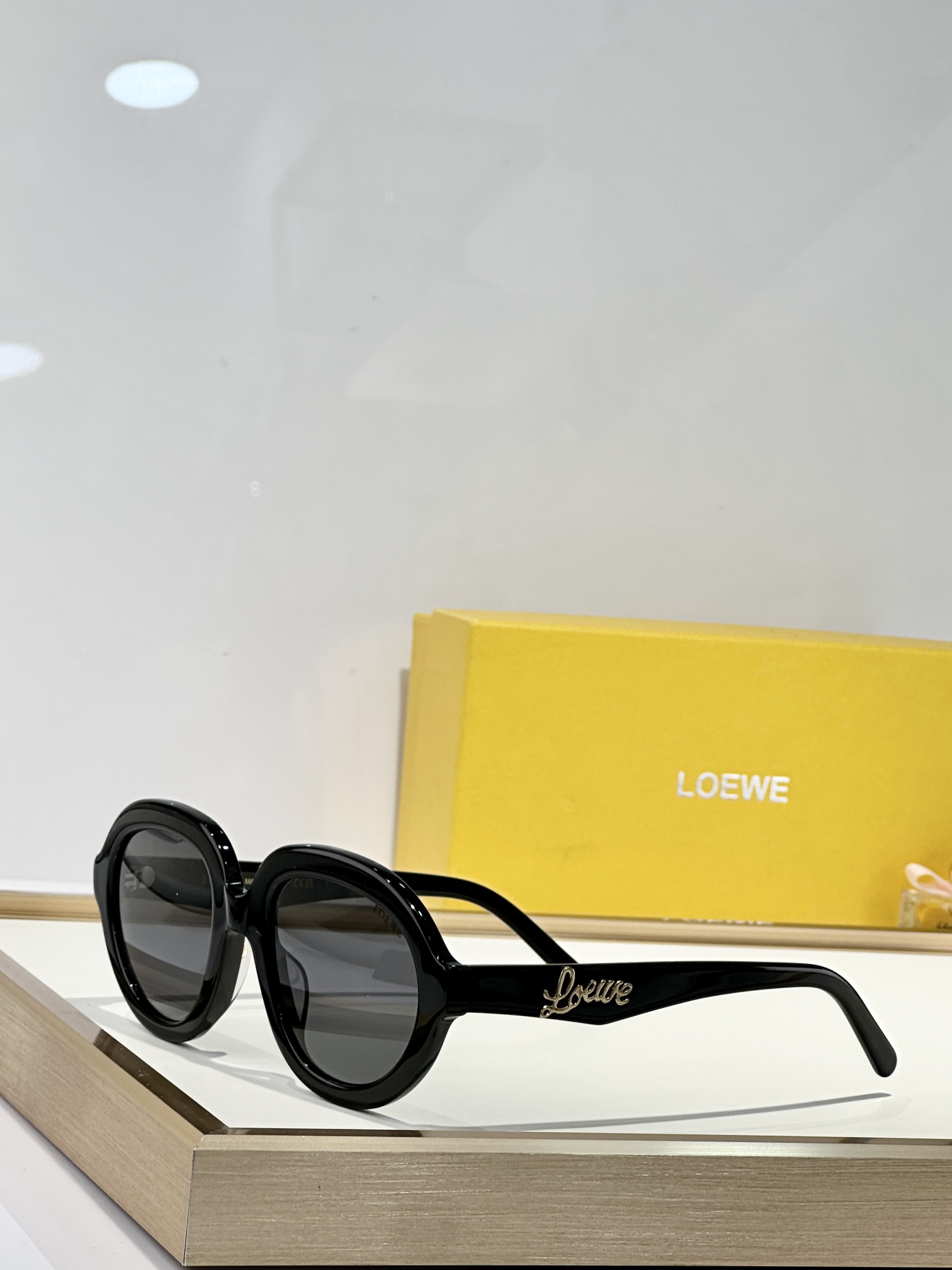  LOEWE
MOD：LW40105F
Size：51口21 145
