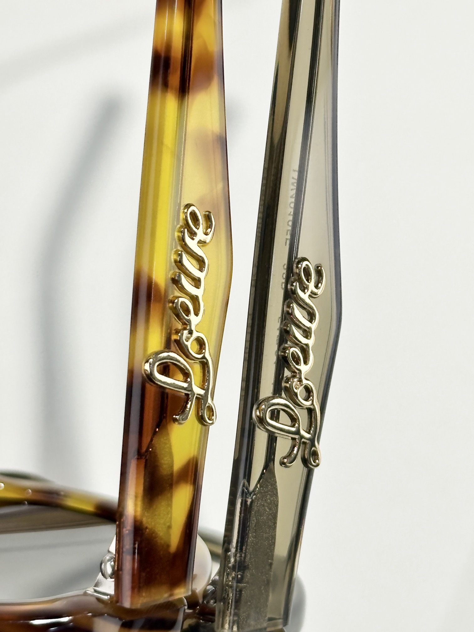  LOEWE
MOD：LW40105F
Size：51口21 145
