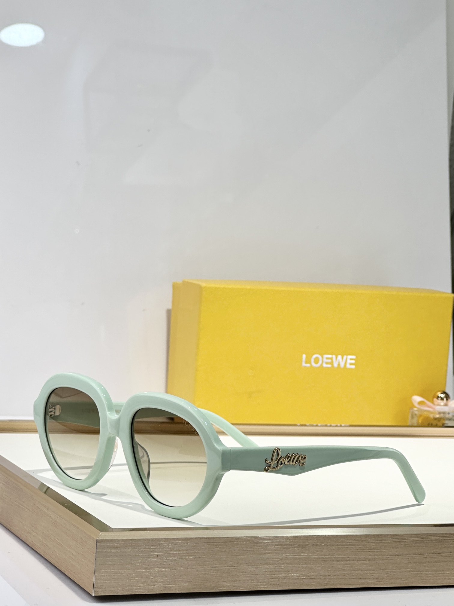  LOEWE
MOD：LW40105F
Size：51口21 145
