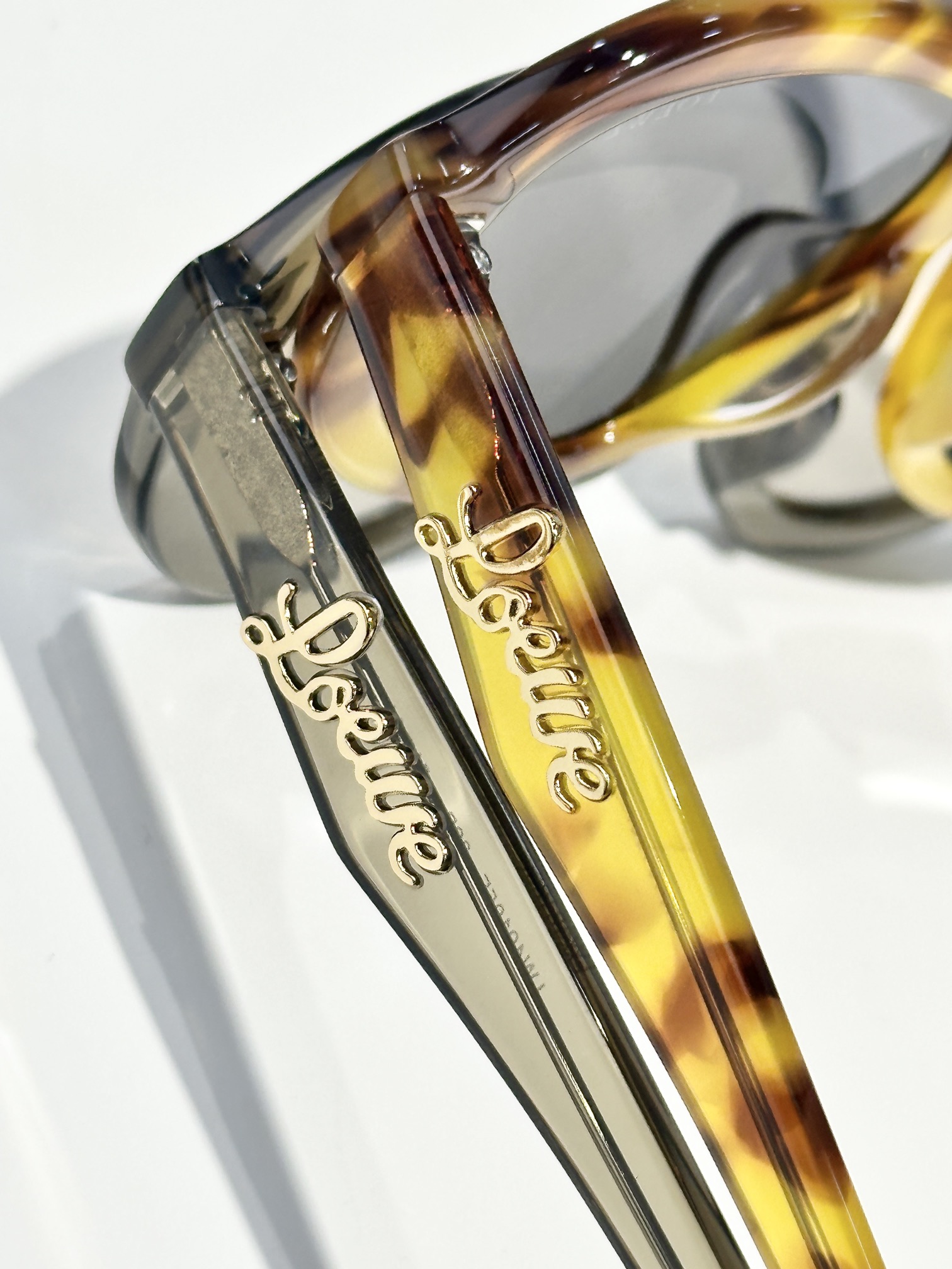  LOEWE
MOD：LW40105F
Size：51口21 145
