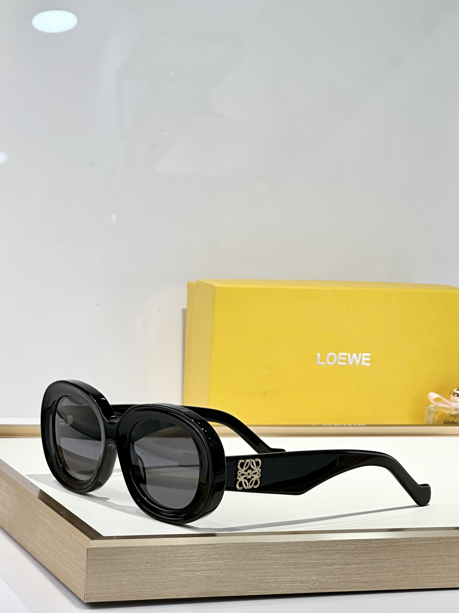  LOEWE
MOD：LW40103U
Size：50口21 145
