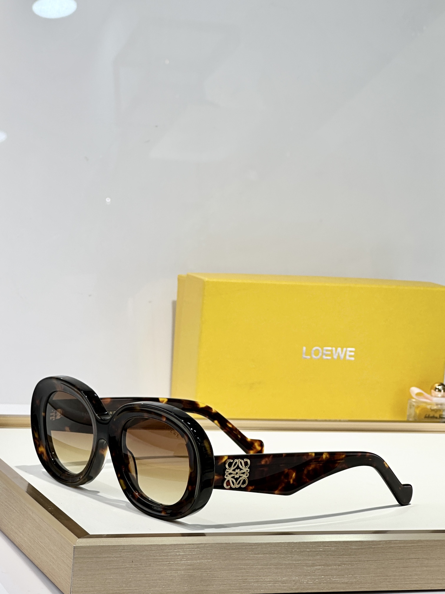  LOEWE
MOD：LW40103U
Size：50口21 145
