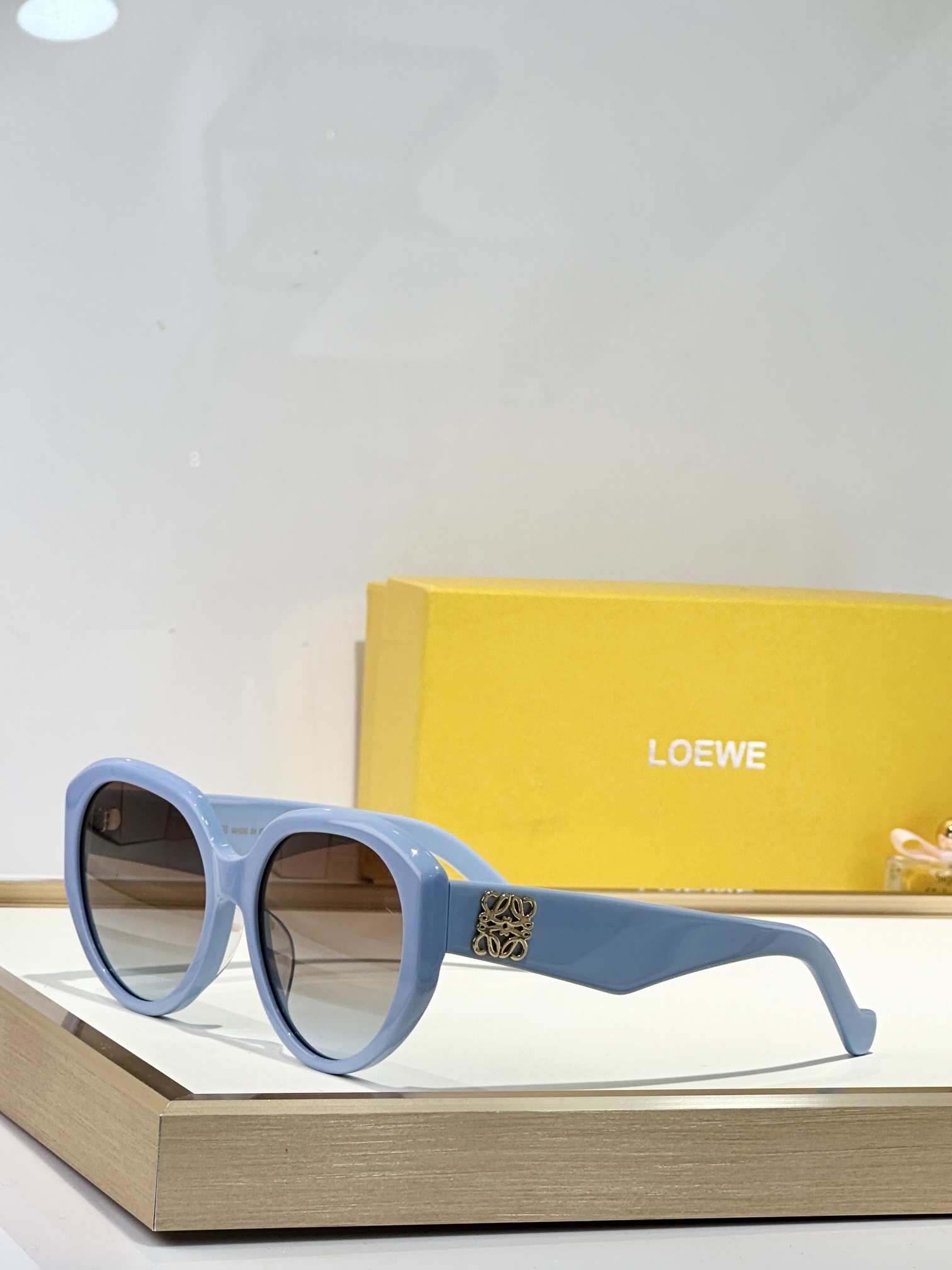  LOEWE
MODEL：LW40102U
SIZE：56口18-145
