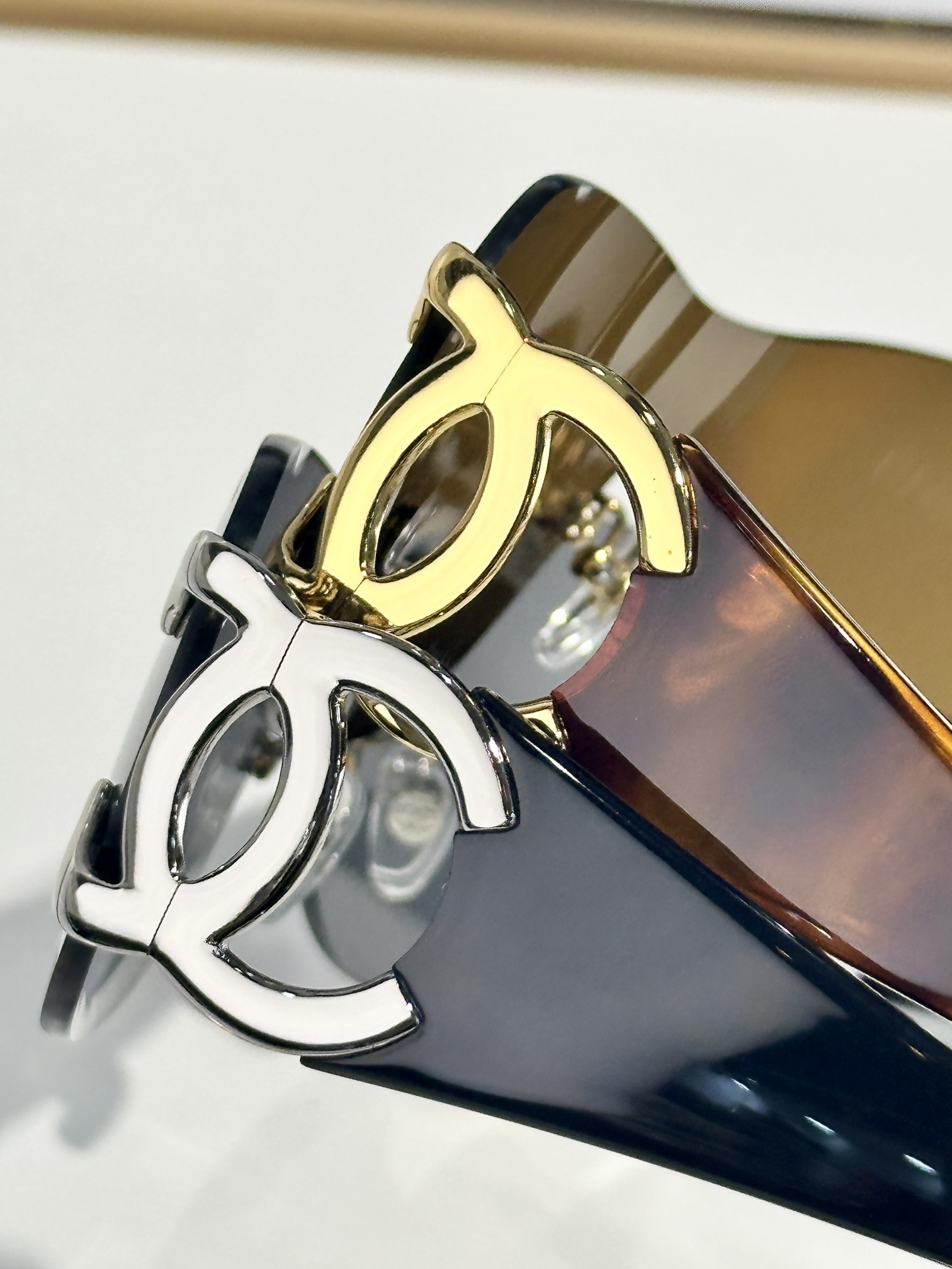 CHANEL
MODEL：CH4125
SIZE：135口130
