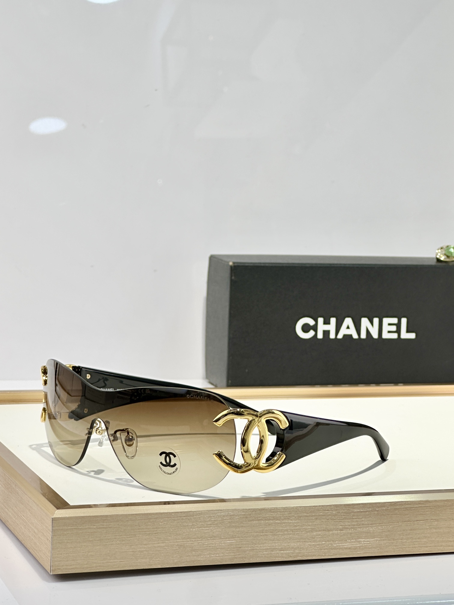 CHANEL
MODEL：CH4125
SIZE：135口130
