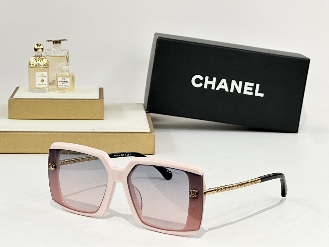  CHANEL
MOD：2212
Size：63口17 145
