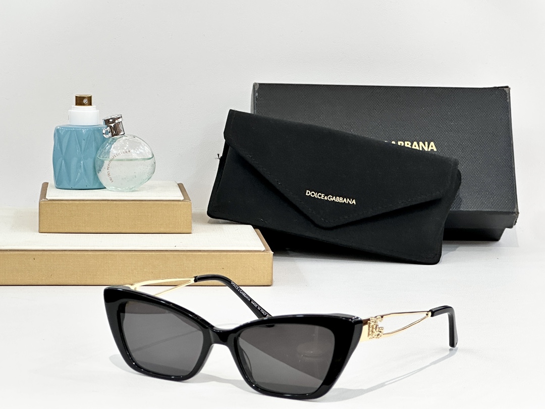  DOLCE & GABBAN*
MODEL：DG3375B
SIZE：50口17 145
