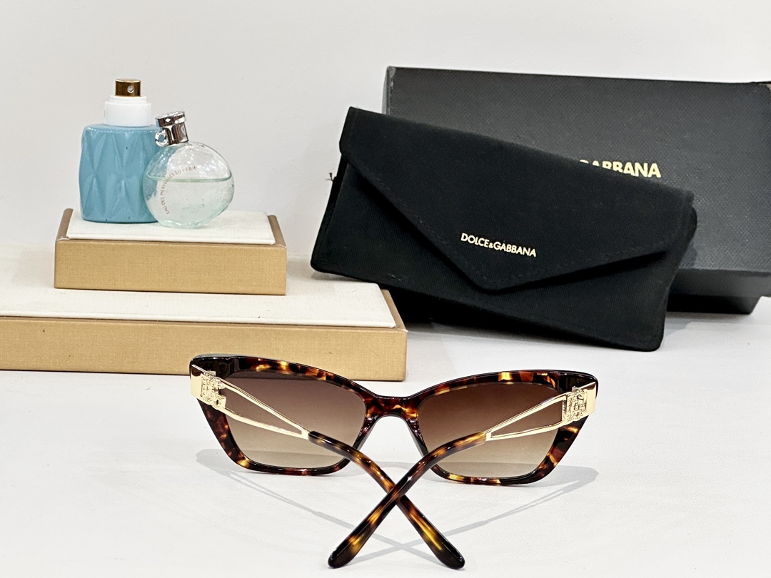  DOLCE & GABBAN*
MODEL：DG3375B
SIZE：50口17 145
