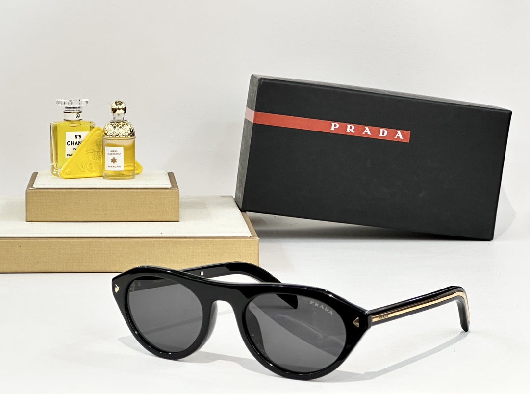  PRADA
MOD：SPR B15
Size：51口21 145
