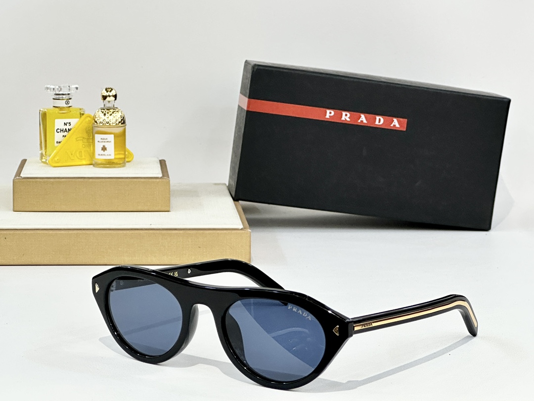  PRADA
MOD：SPR B15
Size：51口21 145
