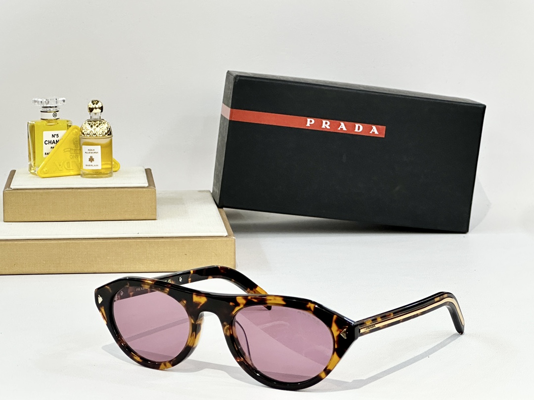  PRADA
MOD：SPR B15
Size：51口21 145
