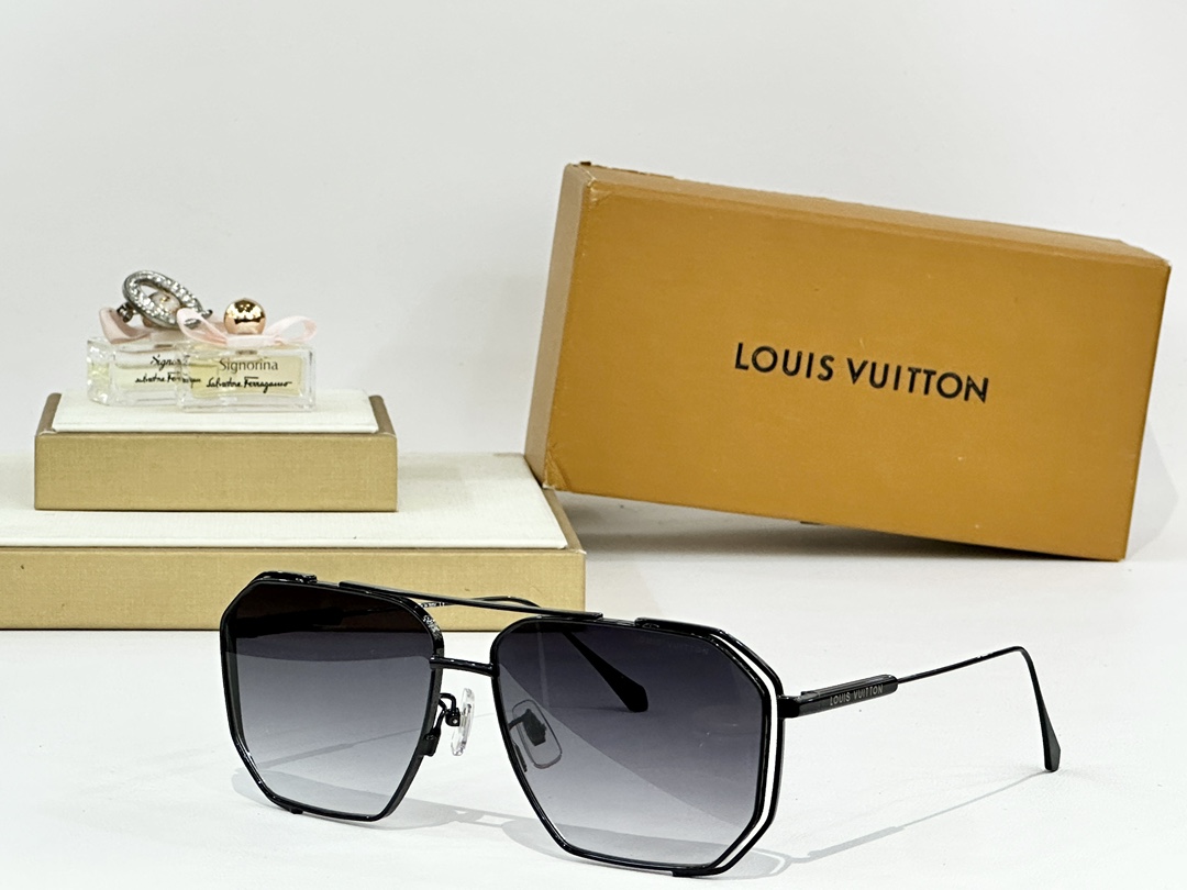  LOUIS VUITTO*
MOD：Z1316
Size：61口14-145
