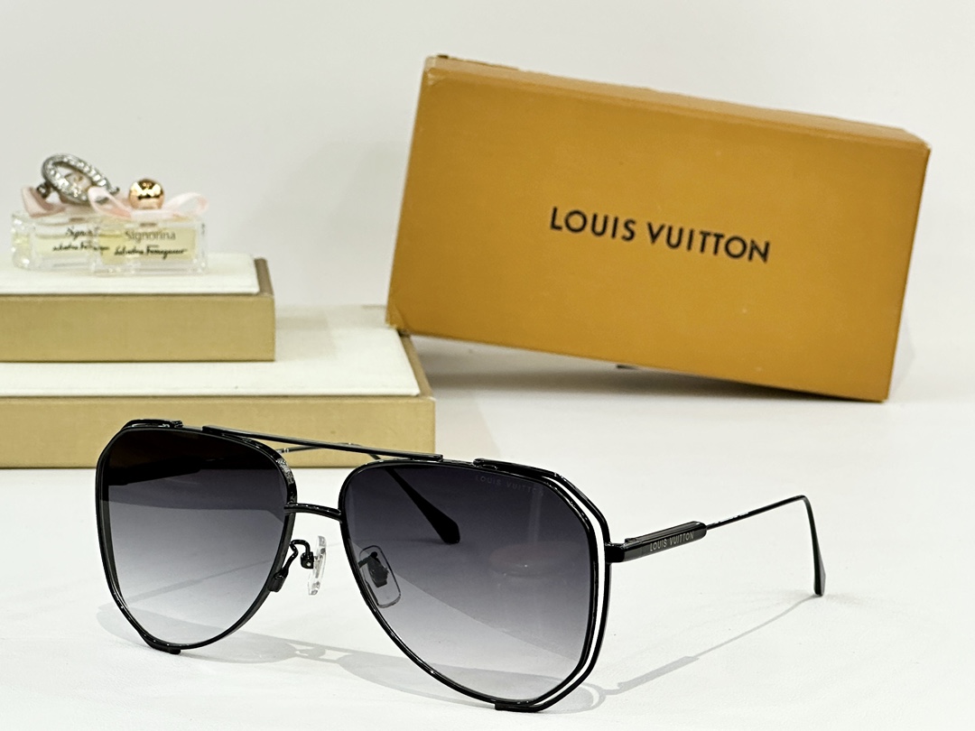  LOUIS VUITTO*
MOD：Z1315
Size：61口14-145
