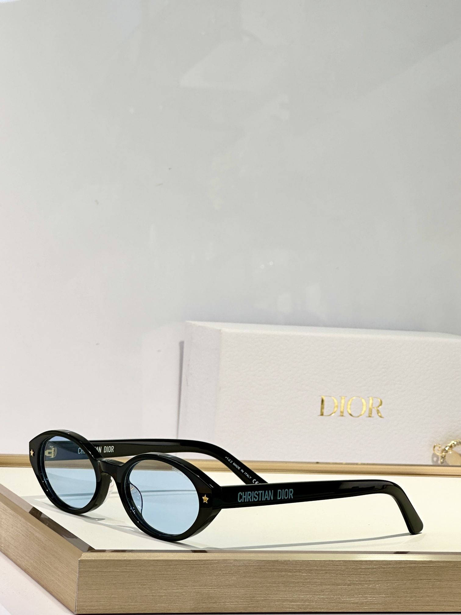  DIOR 
MODEL DiorPacific R1I
SIZE：54口18-140
