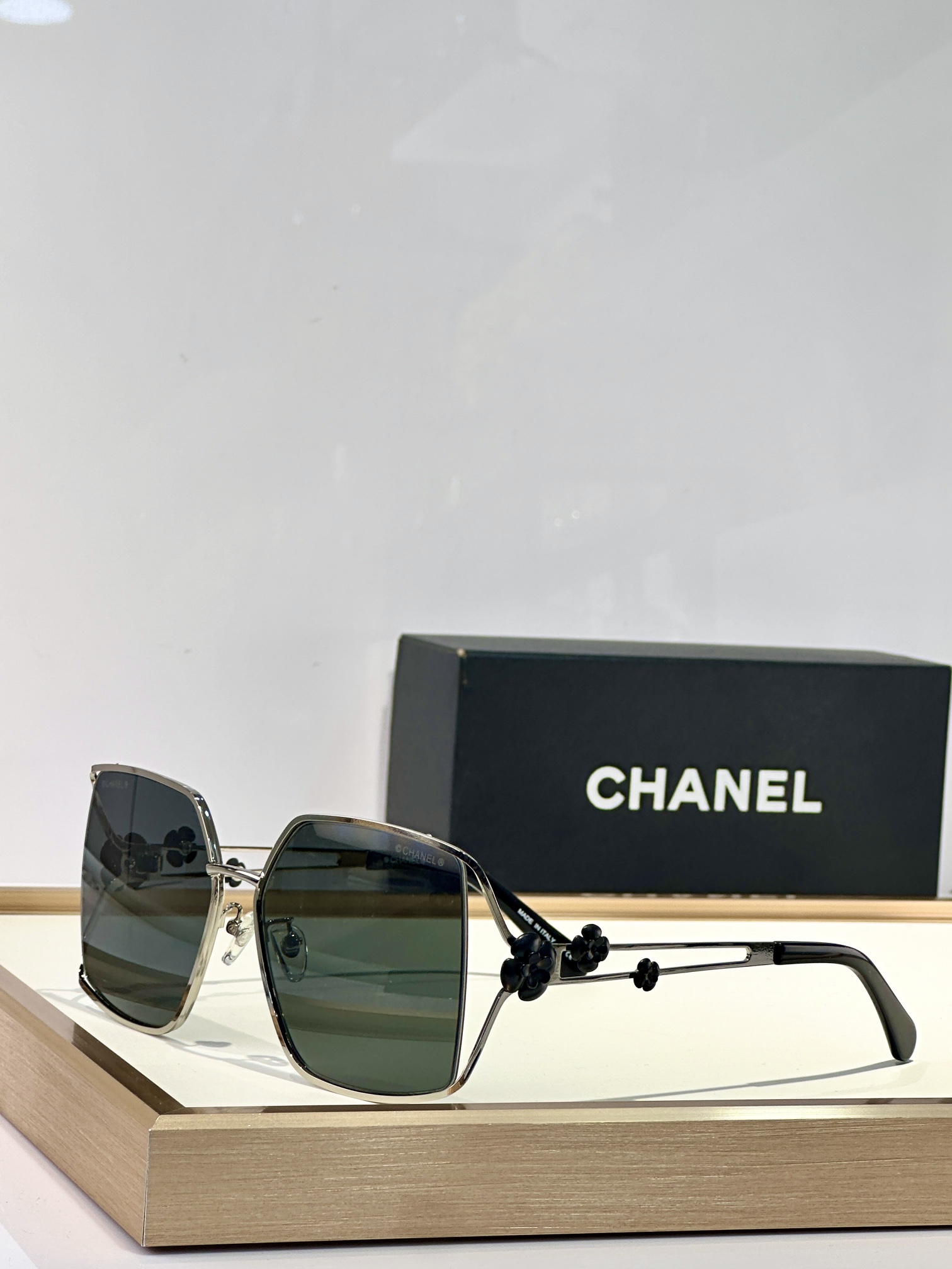  CHANEL
MOD：CH5115C
Size：62口17-138
