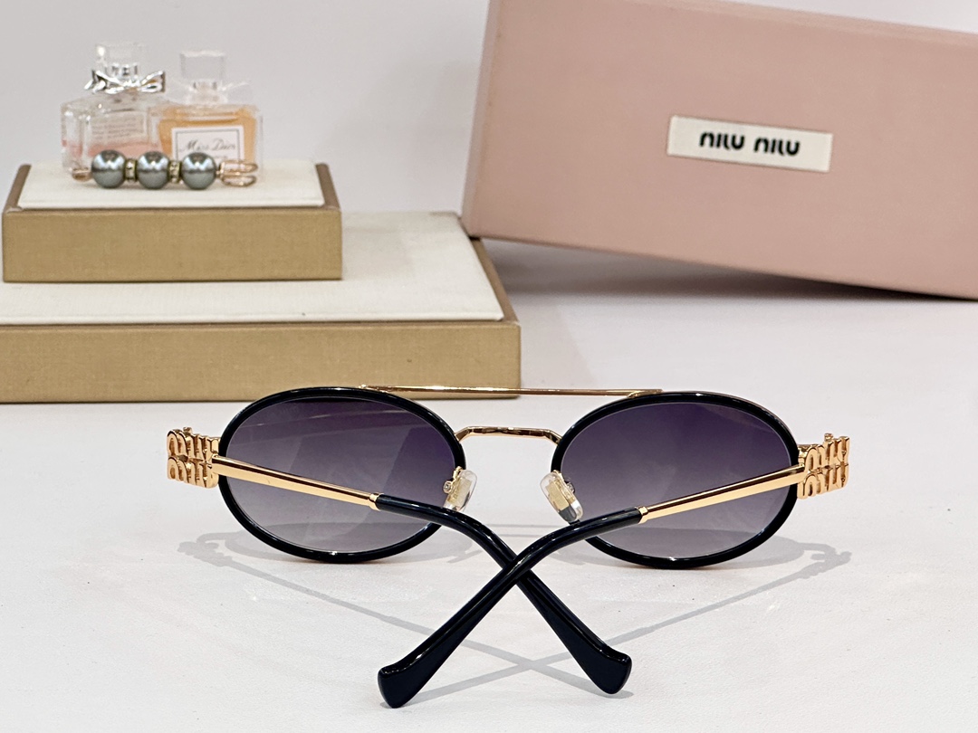  MIU M*
MODELSMU 54ZS
SIZE：53口19-140
