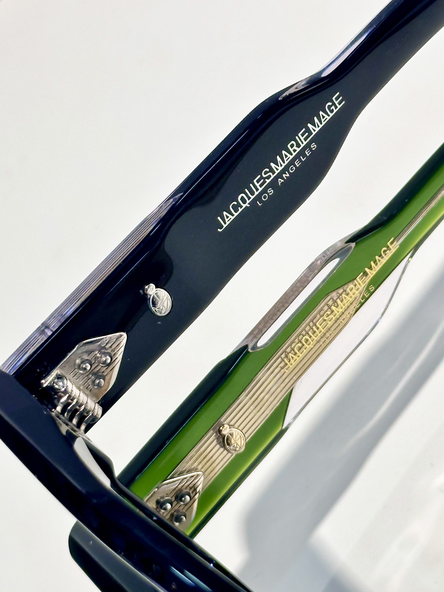 JACQUES MARIE MAG
MODEL：HEMMINGS
SIZE：55口22
 
变色 
