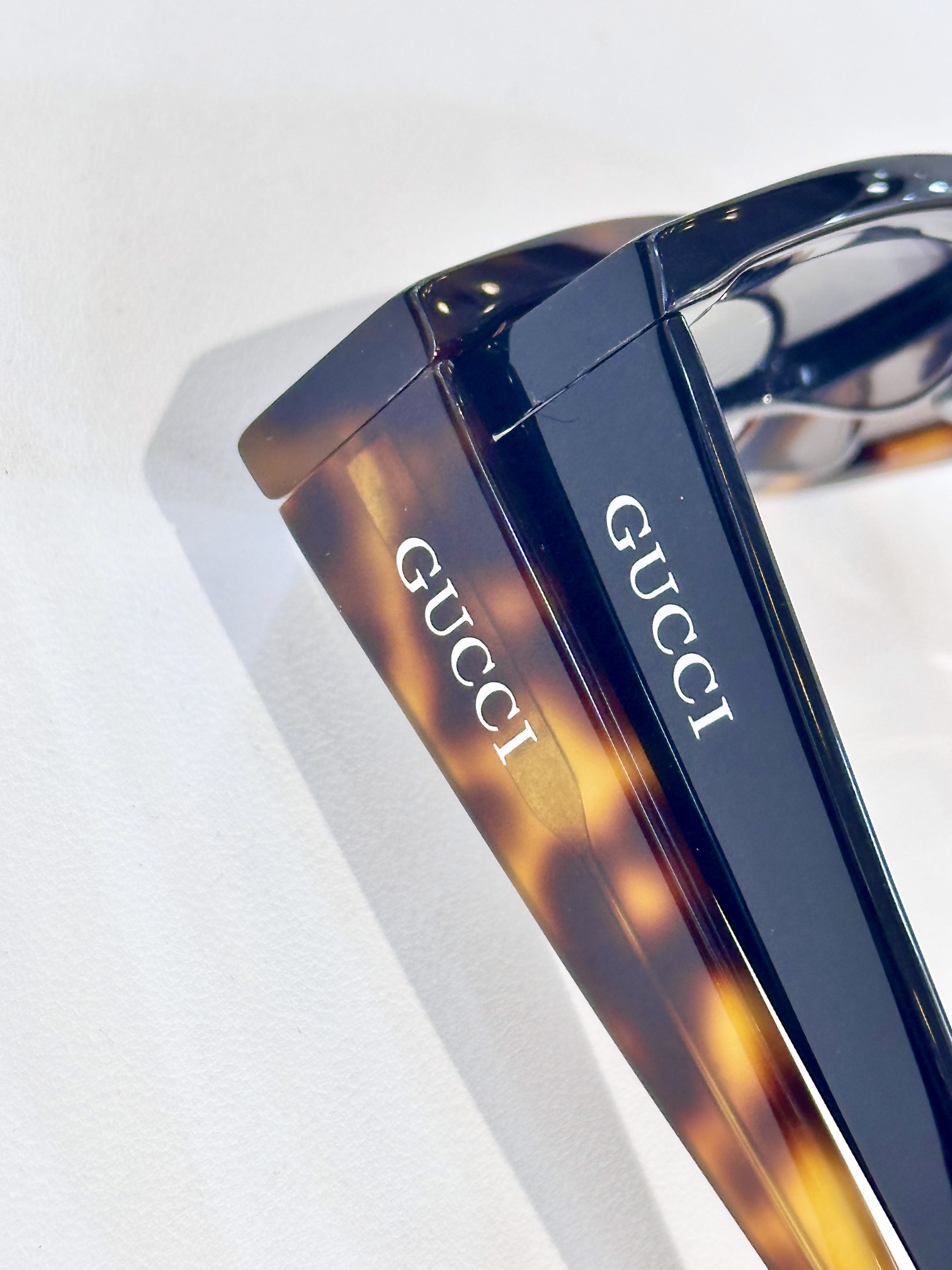  GUCCI
MODEL：GG1650
SIZE52口19 145
