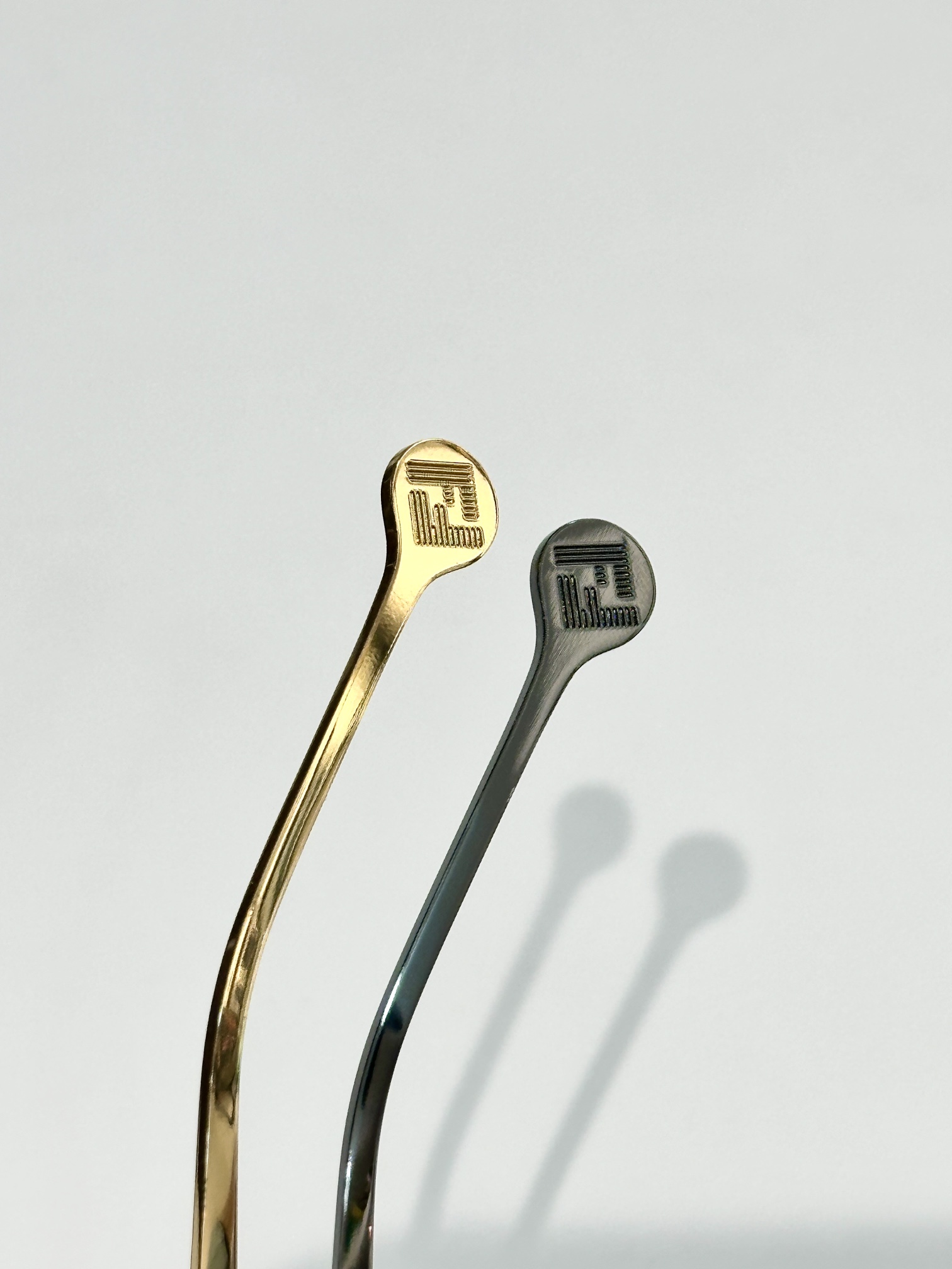 FEND* 
MOD：FE4077
SIZE61口15-143
