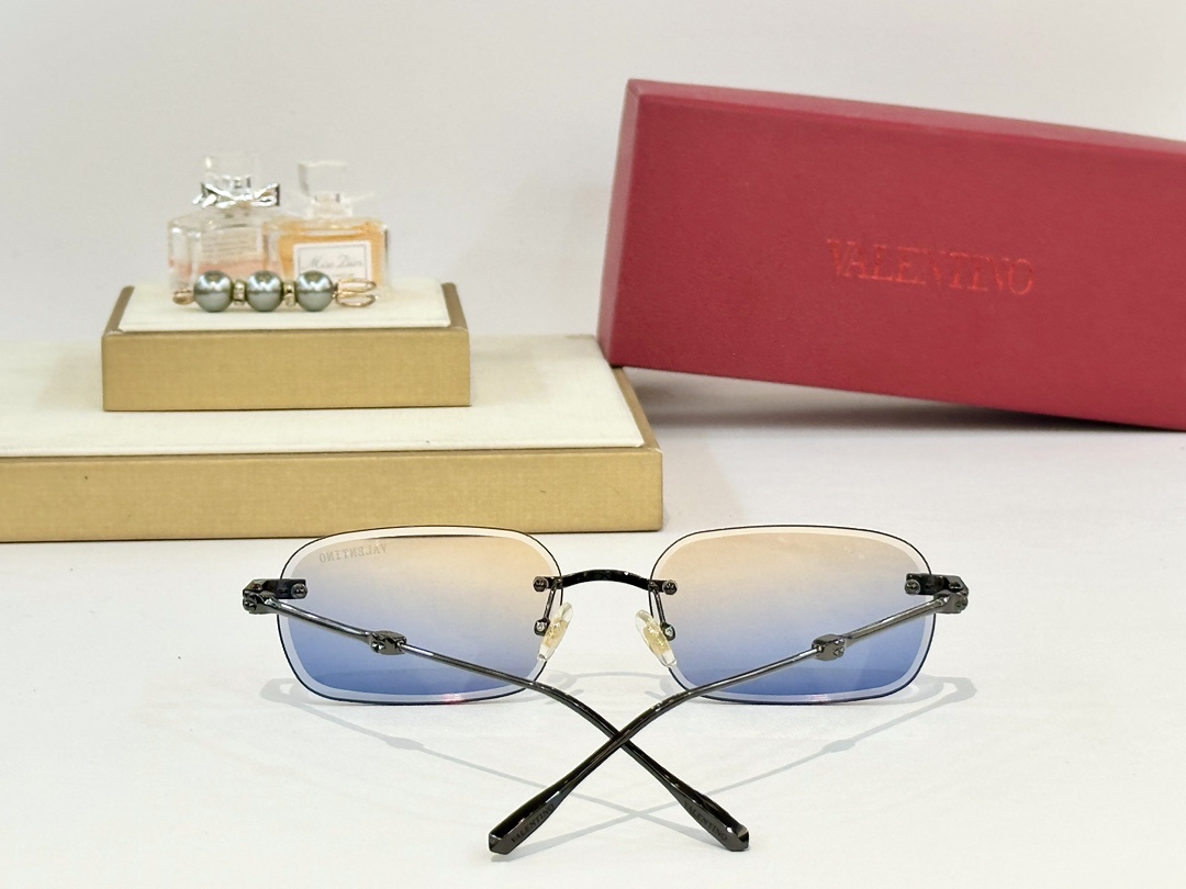  VALENTLNO
MOD：VLX-135
Size：60口18 145
