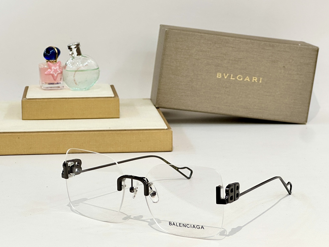  BALENCIAGA
MODELBB01130
Size：59口17 140

