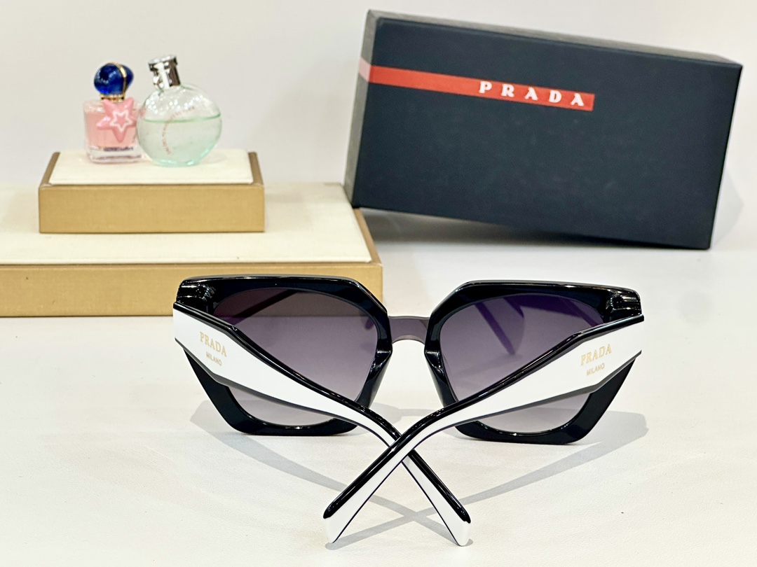   PRADA
MOD：PR205VS
Size：55口21 145
