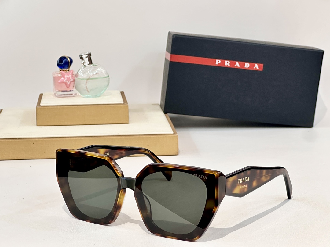   PRADA
MOD：PR205VS
Size：55口21 145
