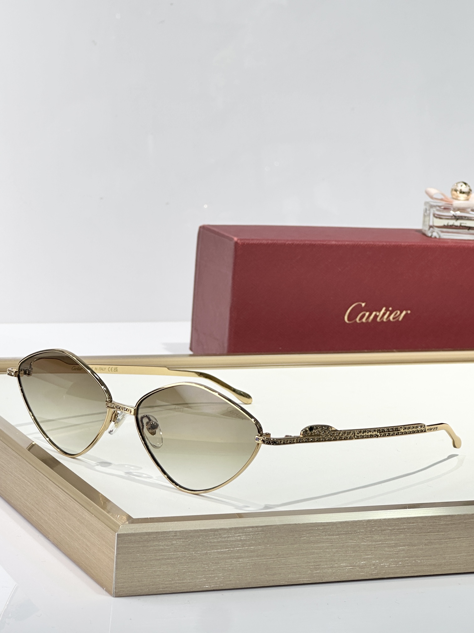  Cartier
MOD：CT0489S
Size：60口15 140
