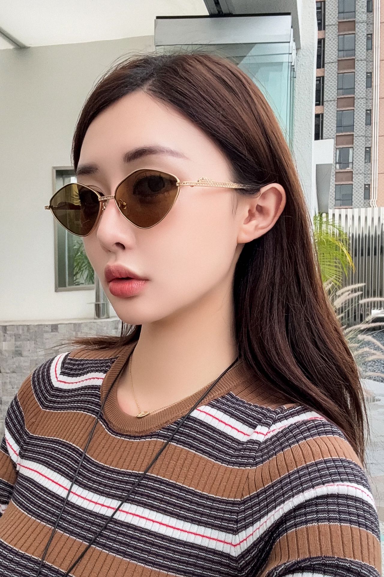  Cartier
MOD：CT0489S
Size：60口15 140

