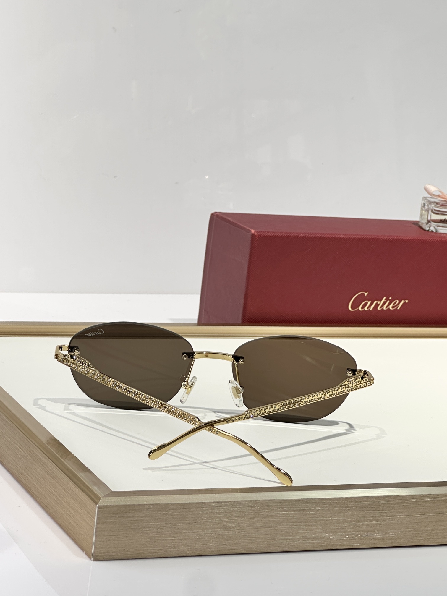  Cartier
MOD：CT0486S
Size：60口18 140


