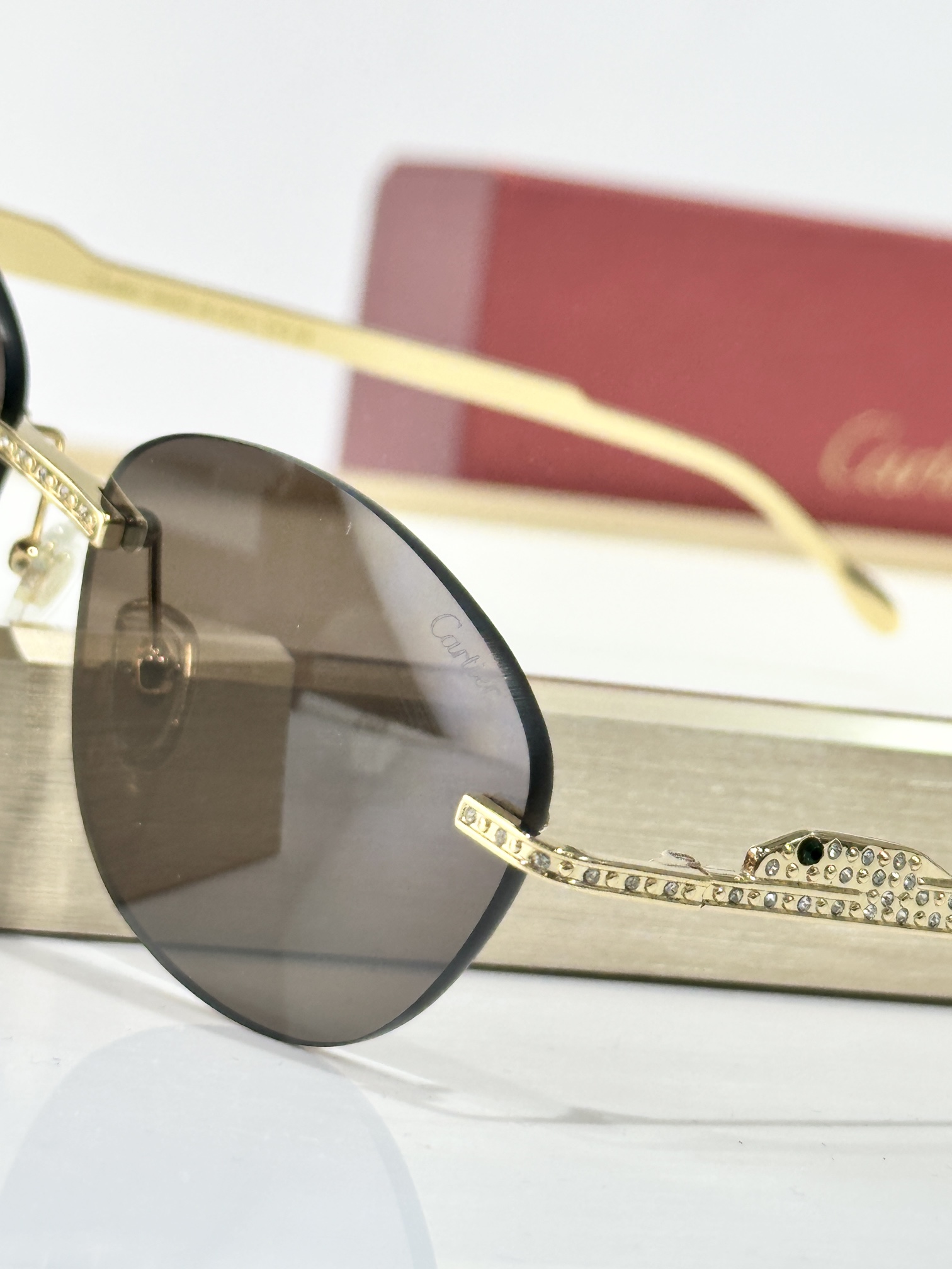  Cartier
MOD：CT0486S
Size：60口18 140

