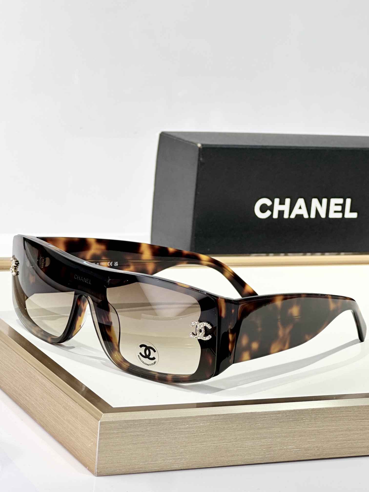  CHANEL
MOD：5088-B
Size：145口1-145

