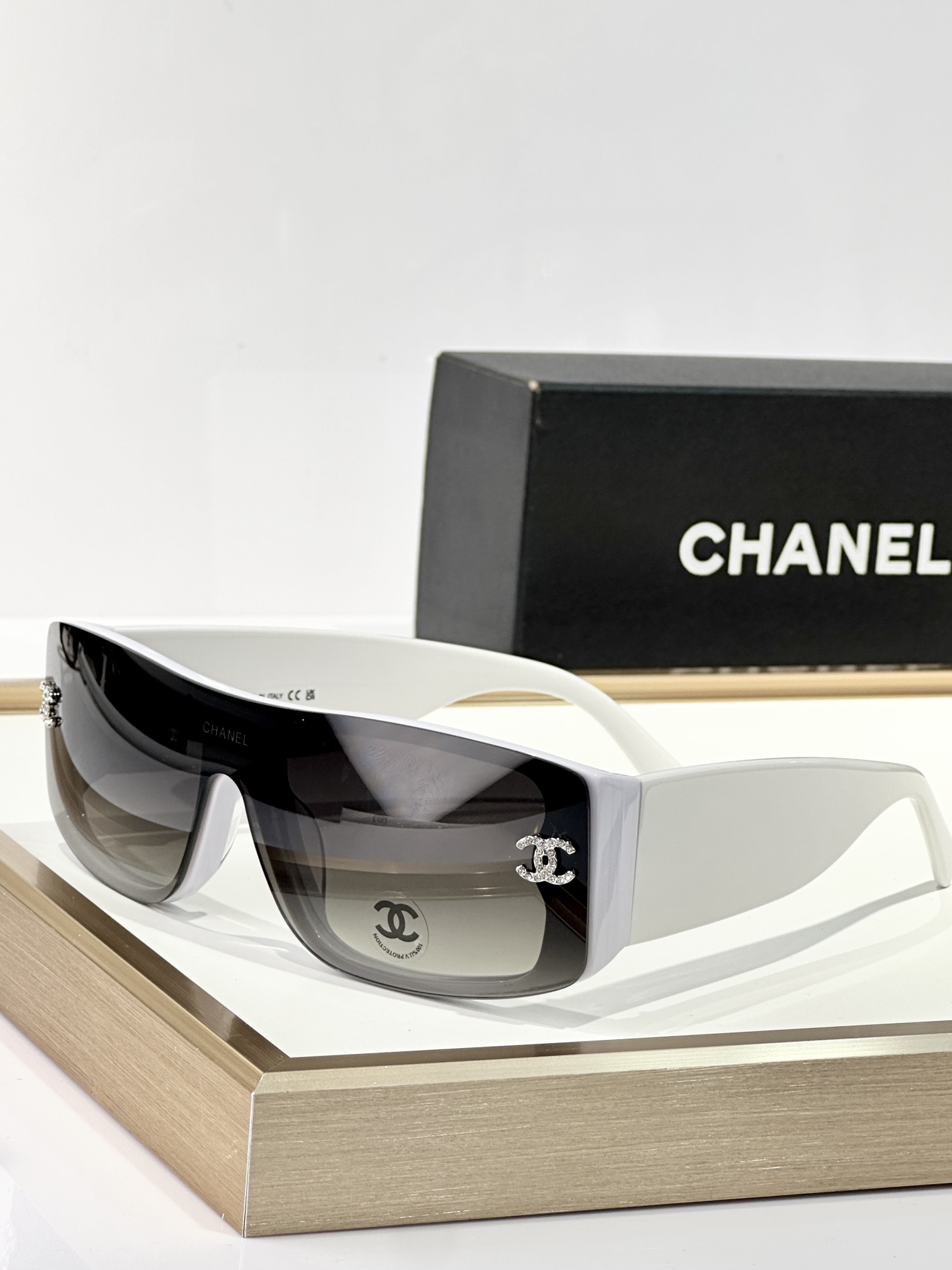  CHANEL
MOD：5088-B
Size：145口1-145

