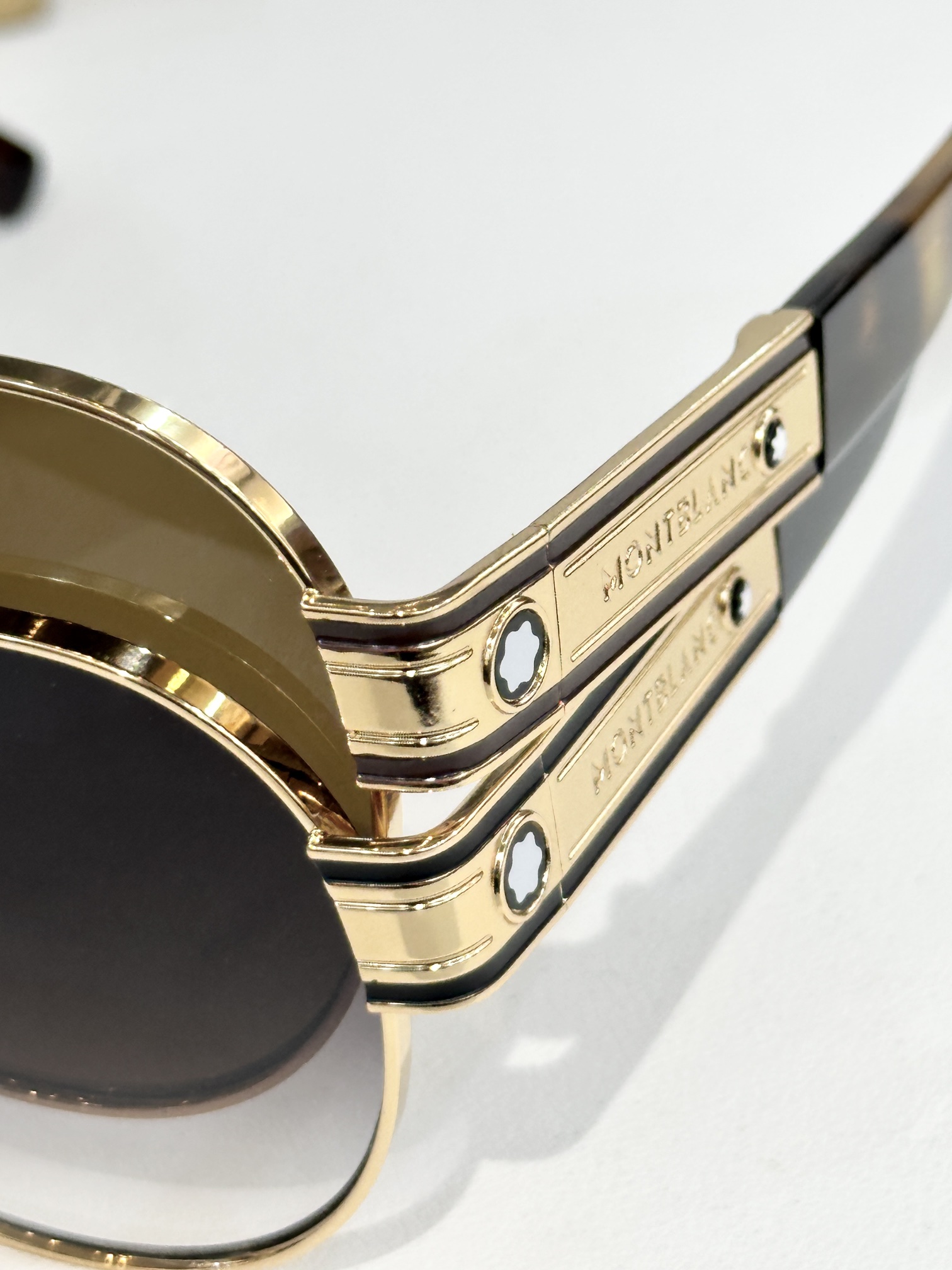  MONTBLANC
MOD：MB3016
SIZE：59-17-145
