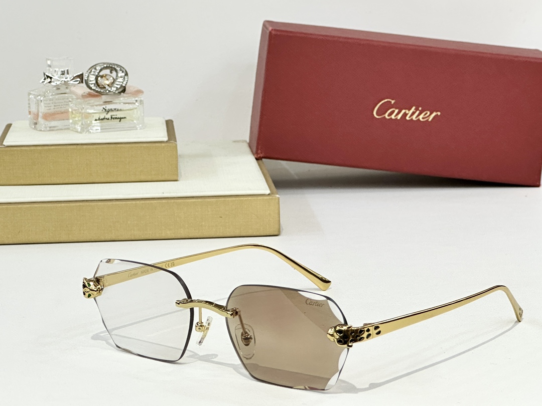 Cartie*
MODEL：CT0478S
SIZE57口18-140
变色： 
不变色： 