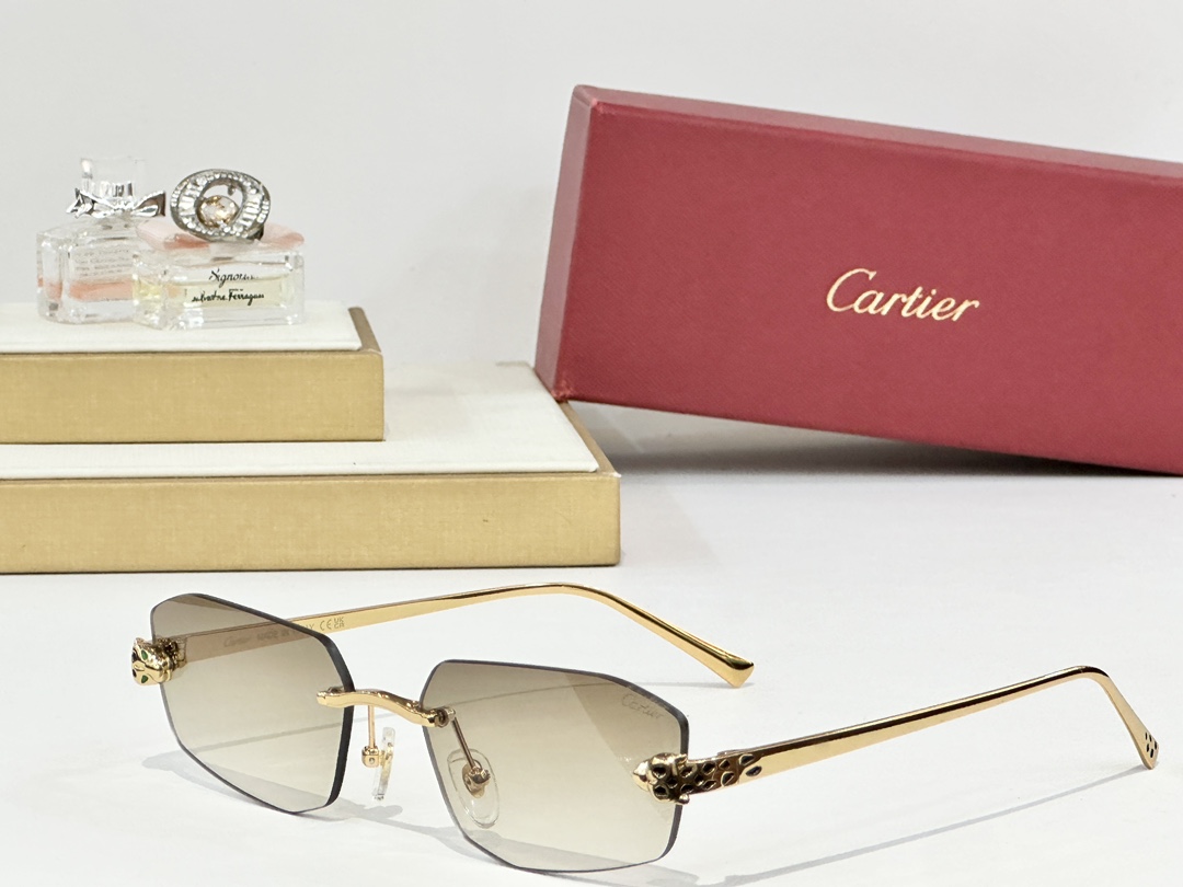 Cartie*
MODEL：CT0474S
SIZE58口18-140
变色： 
不变色： 