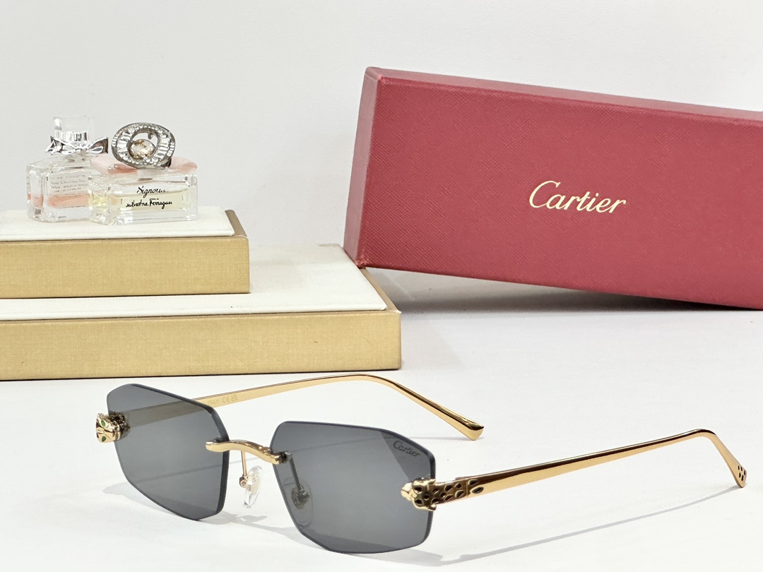 Cartie*
MODEL：CT0474S
SIZE58口18-140
变色： 
不变色： 