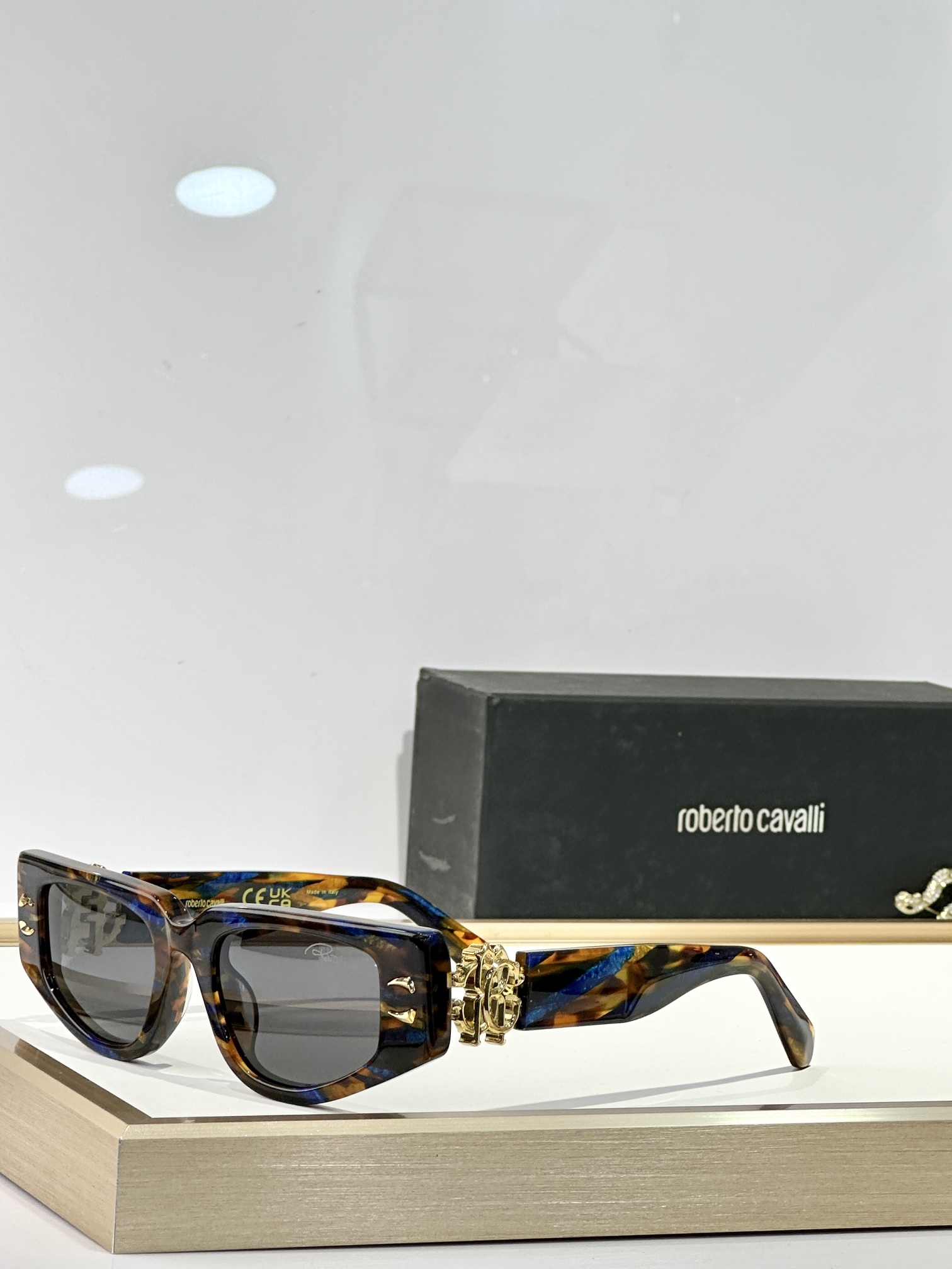  Roberto Cavalie*
MODEL：SPC057M
SIZE：51口20-135

