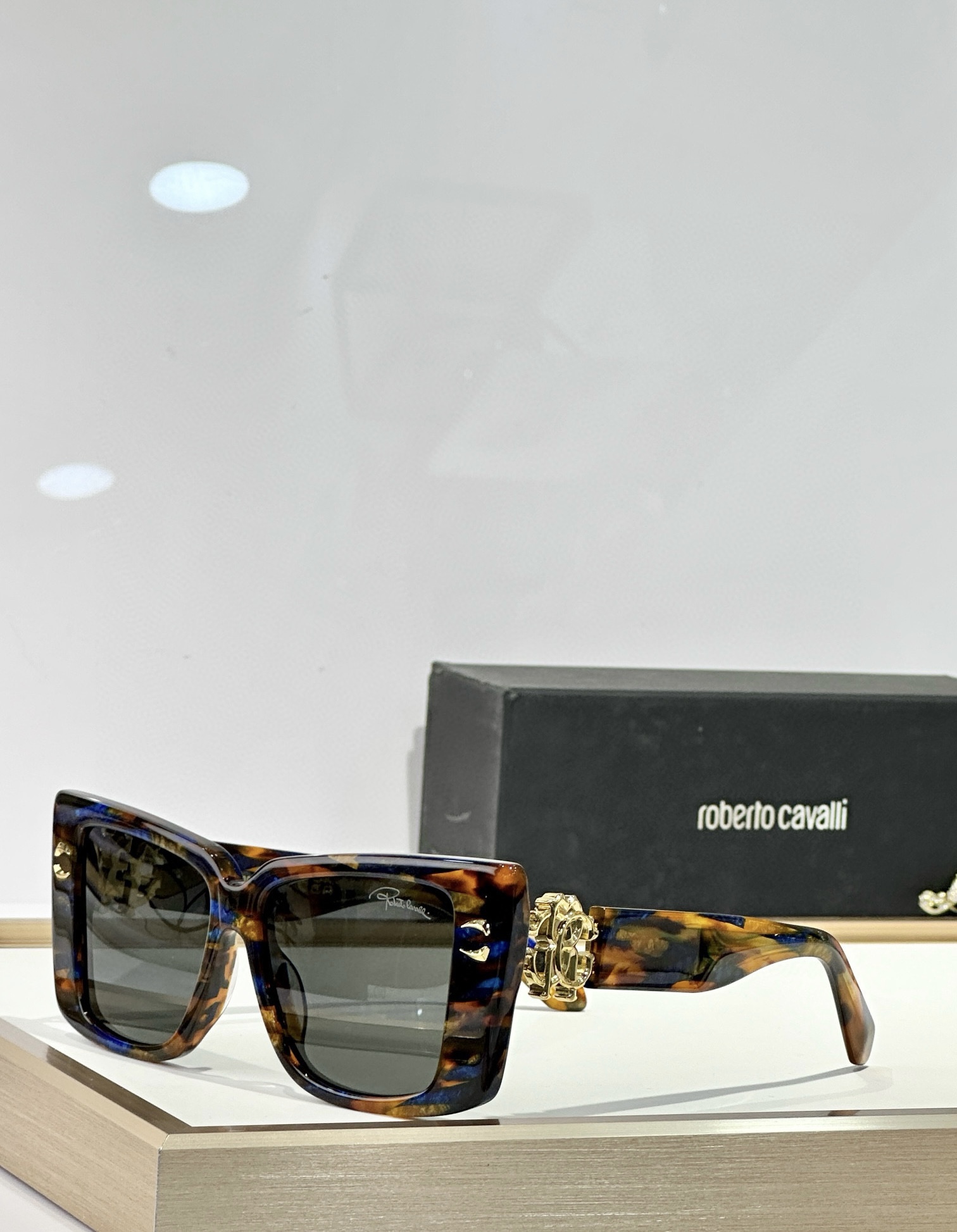  Roberto Cavalie*
MODEL：SPC056M
SIZE：54口15-135
