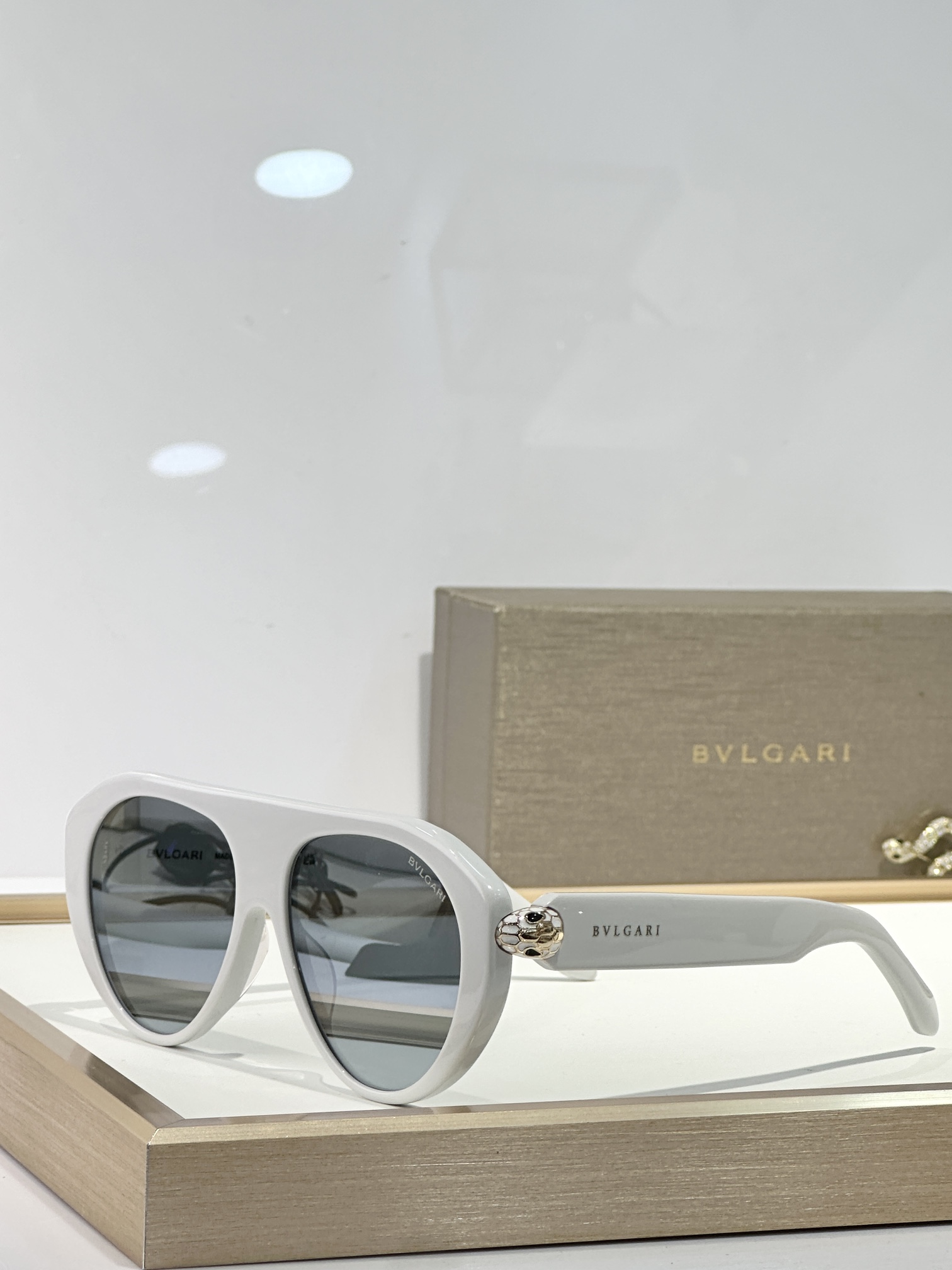  BVLGARI
MOD：BV40060I
Size：56口16 140
